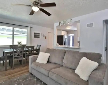 3113 Mcintosh Road - Photo Thumbnail 8