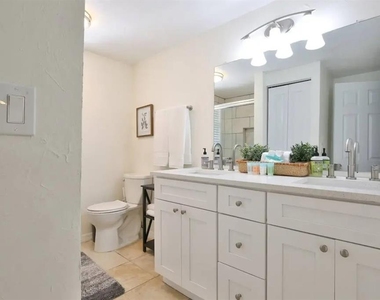 5622 S Lockwood Ridge Road - Photo Thumbnail 23