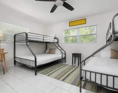 2539 Trinidad Street - Photo Thumbnail 15