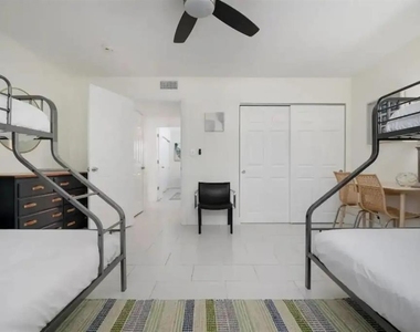 2539 Trinidad Street - Photo Thumbnail 17