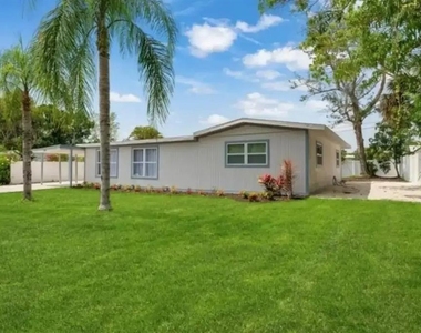 2539 Trinidad Street - Photo Thumbnail 1
