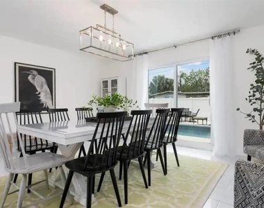 2539 Trinidad Street - Photo Thumbnail 7