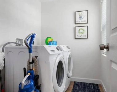 2539 Trinidad Street - Photo Thumbnail 23
