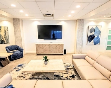 4822 Ocean Boulevard - Photo Thumbnail 46