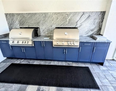 4822 Ocean Boulevard - Photo Thumbnail 40