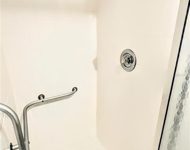 4822 Ocean Boulevard - Photo Thumbnail 28