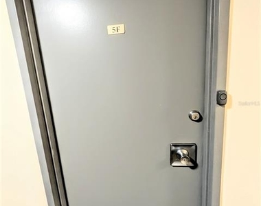4822 Ocean Boulevard - Photo Thumbnail 2