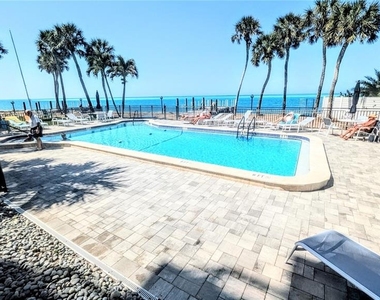 4822 Ocean Boulevard - Photo Thumbnail 32