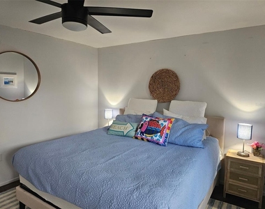 6147 43rd Street W - Photo Thumbnail 19