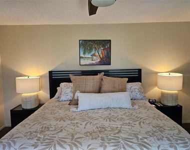 6147 43rd Street W - Photo Thumbnail 16