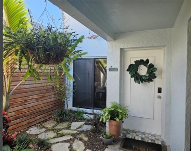 6147 43rd Street W - Photo Thumbnail 1