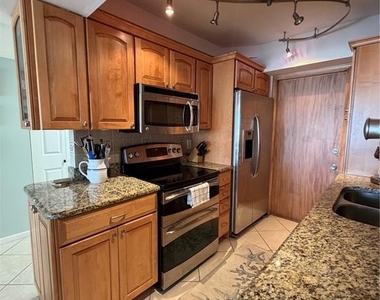 3806 Gulf Of Mexico Drive - Photo Thumbnail 4