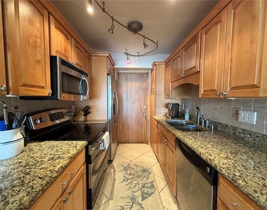 3806 Gulf Of Mexico Drive - Photo Thumbnail 2