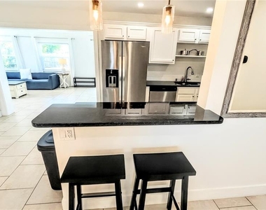 4515 Spahn Street - Photo Thumbnail 6