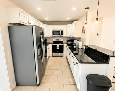 4515 Spahn Street - Photo Thumbnail 5