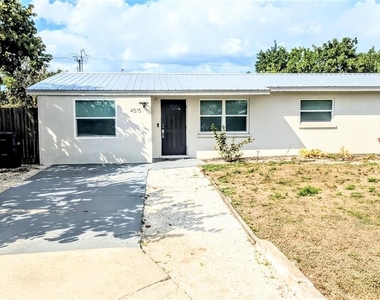 4515 Spahn Street - Photo Thumbnail 1