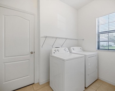 229 Livorno Way - Photo Thumbnail 20