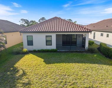 229 Livorno Way - Photo Thumbnail 26