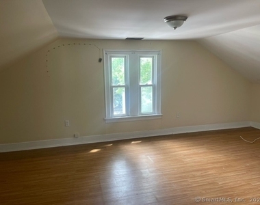 24 Arthur Street - Photo Thumbnail 11