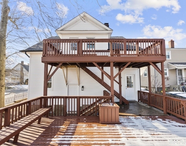 246 Judson Place - Photo Thumbnail 9