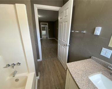 407 N Pittsburgh St - Photo Thumbnail 33