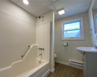 407 N Pittsburgh St - Photo Thumbnail 16