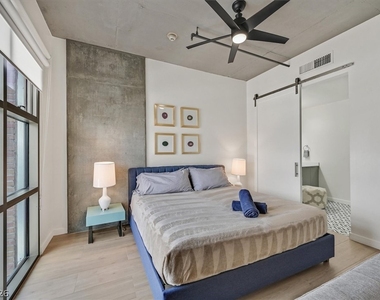 353 E Bonneville Avenue - Photo Thumbnail 6