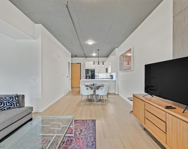 353 E Bonneville Avenue - Photo Thumbnail 9
