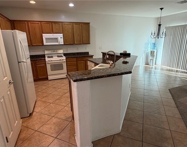 2205 Willow Wren Drive - Photo Thumbnail 5