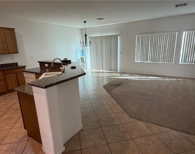 2205 Willow Wren Drive - Photo Thumbnail 4