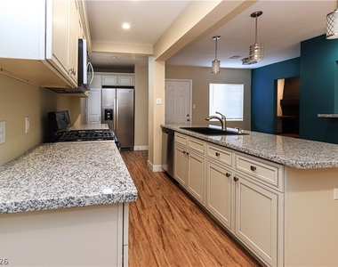 2100 Santa Ynez Drive - Photo Thumbnail 6