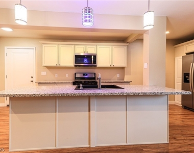 2100 Santa Ynez Drive - Photo Thumbnail 15