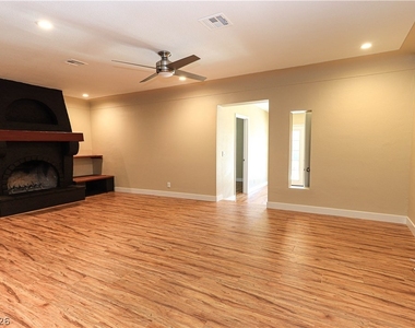 2100 Santa Ynez Drive - Photo Thumbnail 9