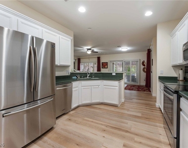 2565 Leighton Avenue - Photo Thumbnail 12