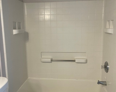 5055 W Hacienda Avenue - Photo Thumbnail 22