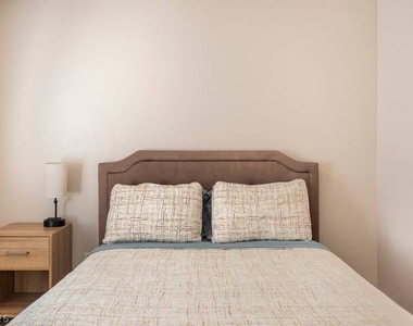 4995 Nardini Avenue - Photo Thumbnail 13