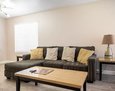 4995 Nardini Avenue - Photo Thumbnail 39
