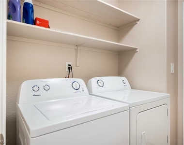 4995 Nardini Avenue - Photo Thumbnail 17