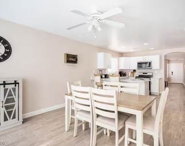 4995 Nardini Avenue - Photo Thumbnail 4