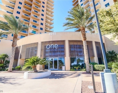 8255 Las Vegas Boulevard - Photo Thumbnail 1