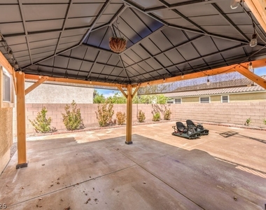 646 Ember Rock Avenue - Photo Thumbnail 35