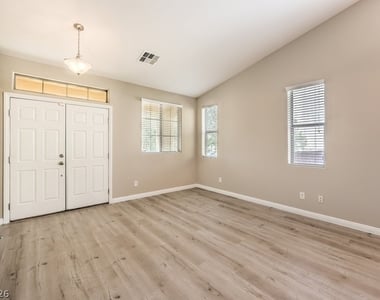 646 Ember Rock Avenue - Photo Thumbnail 4