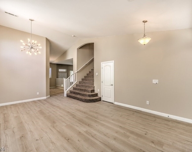 646 Ember Rock Avenue - Photo Thumbnail 6