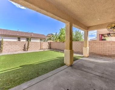 646 Ember Rock Avenue - Photo Thumbnail 34