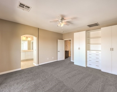 646 Ember Rock Avenue - Photo Thumbnail 24