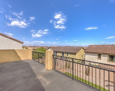 646 Ember Rock Avenue - Photo Thumbnail 32
