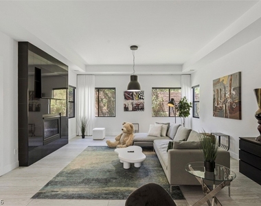 47 Pristine Glen Street - Photo Thumbnail 16