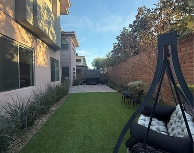 47 Pristine Glen Street - Photo Thumbnail 60