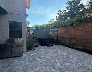 47 Pristine Glen Street - Photo Thumbnail 61
