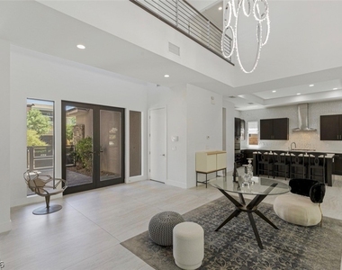 47 Pristine Glen Street - Photo Thumbnail 11